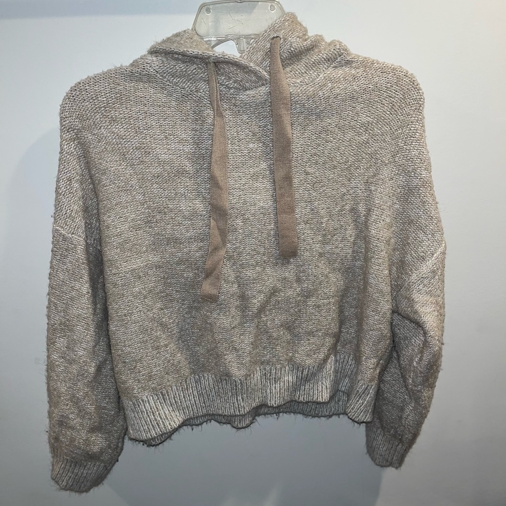 Cropped sweater hoodie